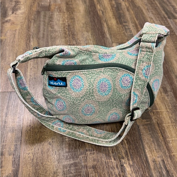 Kavu Handbags - Kavu Sage Green Floral Pattern Crossbody Bag Distressed Limited Edition